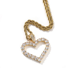 Load image into Gallery viewer, HOLLOW HEART NECKLACE
