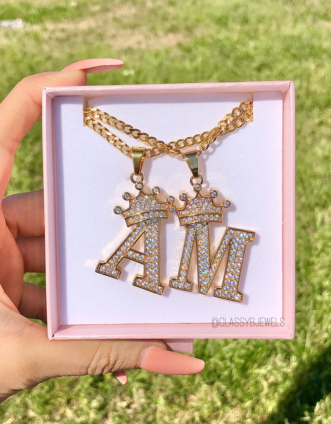 ROYALTY INITIAL PENDANT