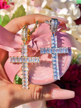 Load image into Gallery viewer, SAINT CROSS NECKLACE
