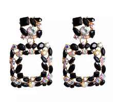 Load image into Gallery viewer, CAMILLA
